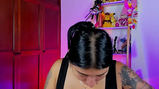 eymy-hadid online show from 11/10/25, 08:58