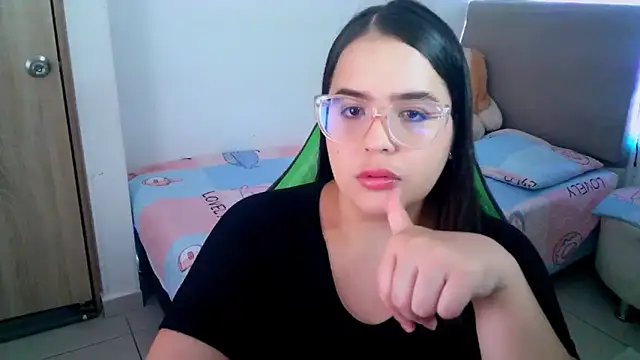  alicia z online show from 02/22/25, 05:24