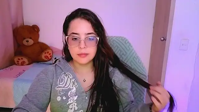  alicia z online show from 03/18/26, 07:04