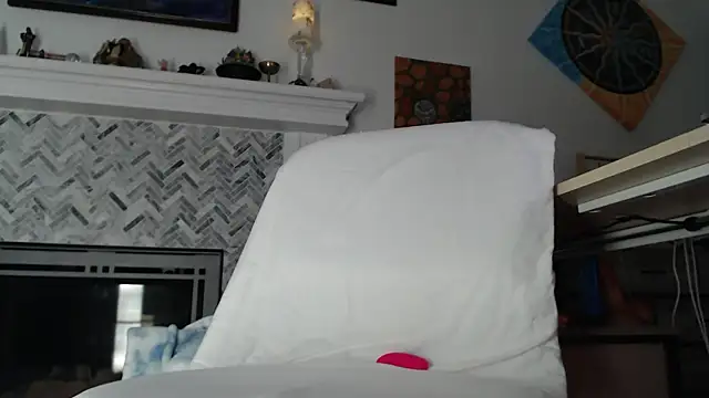 AuroraWillows online show from 02/25/26, 07:08