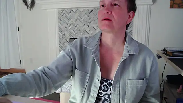 AuroraWillows online show from 02/20/26, 04:42