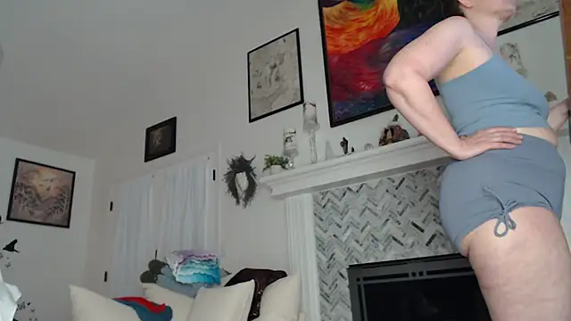 AuroraWillows online show from 11/24/25, 12:27