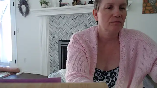 AuroraWillows online show from 02/20/26, 06:32