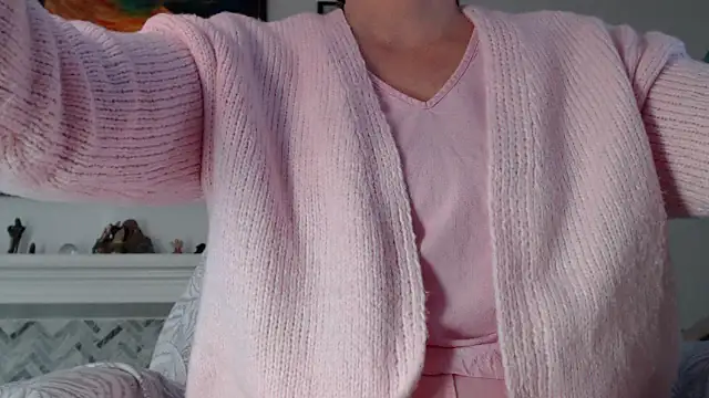 AuroraWillows online show from 02/04/26, 11:11