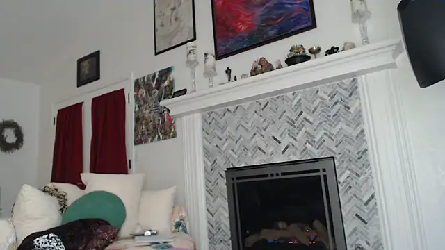 Snapshot of AuroraWillows chatting on 03/06/25, 10:52 AuroraWillows online show from 03/06/25, 10:52