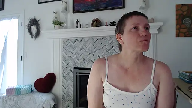 Snapshot of AuroraWillows chatting on 03/10/26, 02:32 AuroraWillows online show from 03/10/26, 02:32