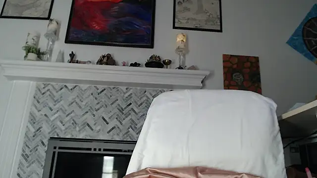 AuroraWillows online show from 02/28/26, 03:39