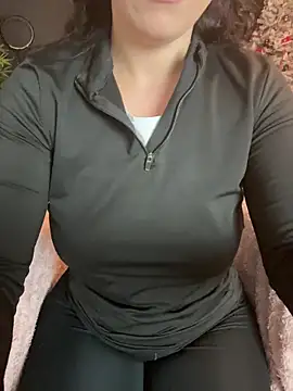 YourMeoww online show from 11/10/25, 11:26