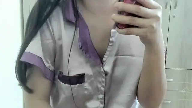Snapshot of Beauty_Asian_Tina chatting on 03/18/25, 11:55 Beauty Asian Tina online show from 03/18/25, 11:55
