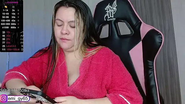 Snapshot of emilyn_grey1 chatting on 02/10/26, 03:55 emilyn grey1 online show from 02/10/26, 03:55