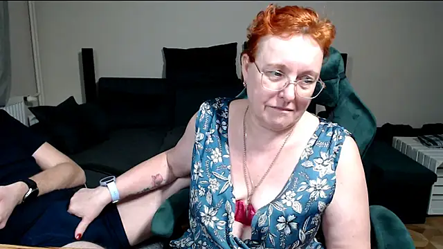 JoannaAndNeighbour online show from 02/11/26, 08:31