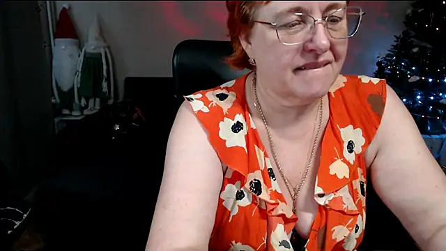 JoannaAndNeighbour online show from 12/23/25, 09:19