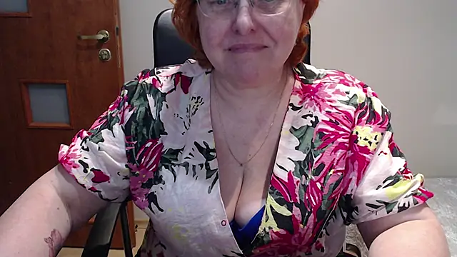 Snapshot of JoannaAndNeighbour chatting on 03/03/25, 01:23 JoannaAndNeighbour online show from 03/03/25, 01:23