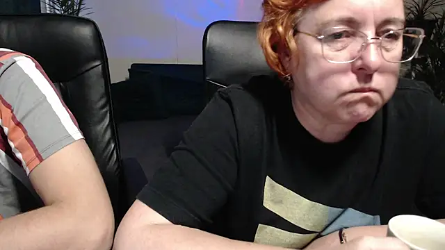 Snapshot of JoannaAndNeighbour chatting on 10/08/25, 08:38 JoannaAndNeighbour online show from 10/08/25, 08:38