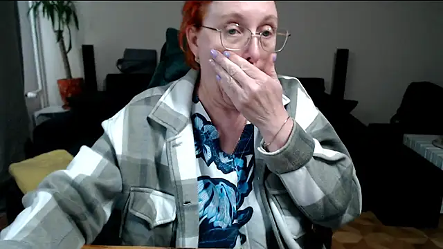 JoannaAndNeighbour online show from 03/18/26, 01:24