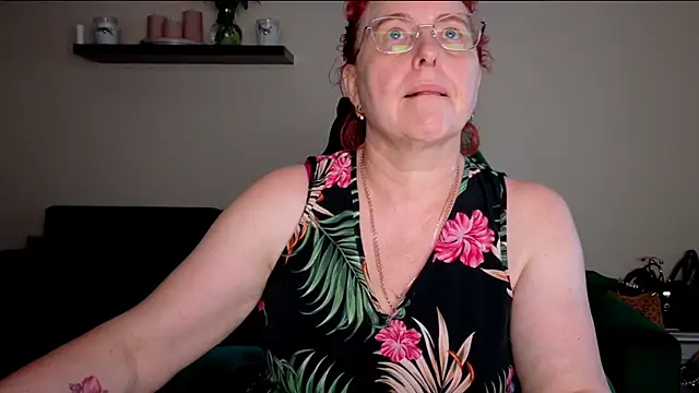 JoannaAndNeighbour online show from 06/29/26, 07:15