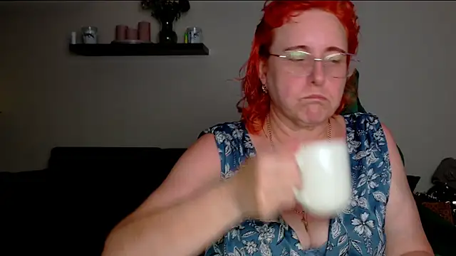 JoannaAndNeighbour online show from 07/05/26, 02:24