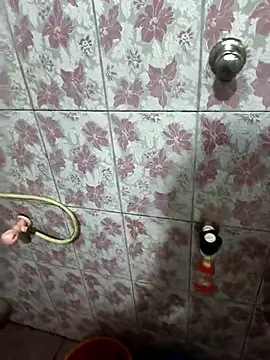 naughtyyboyfriend online show from 12/17/25, 12:21