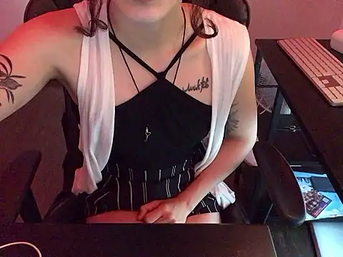 YumieCp online show from 10/10/25, 12:44