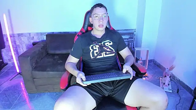 davinalhot online show from 04/07/26, 08:16