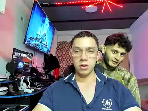 davinalhot online show from 04/13/26, 03:32