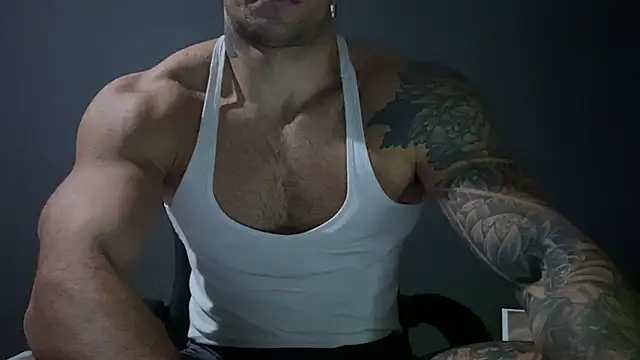 Snapshot of Mr_YourGod chatting on 12/06/24, 05:47 Mr YourGod online show from 12/06/24, 05:47