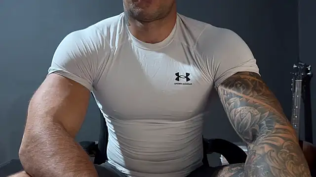 Snapshot of Mr_YourGod chatting on 10/02/25, 05:44 Mr YourGod online show from 10/02/25, 05:44