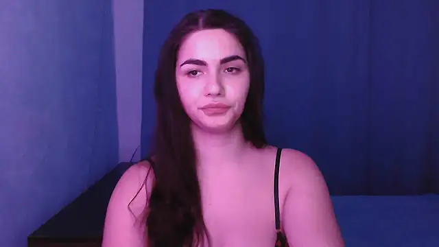 Snapshot of HannahMeid chatting on 12/18/24, 08:03 HannahMeid online show from 12/18/24, 08:03