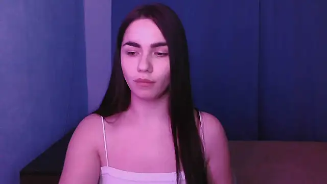 Snapshot of HannahMeid chatting on 01/06/25, 07:35 HannahMeid online show from 01/06/25, 07:35