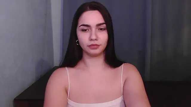 Snapshot of HannahMeid chatting on 12/10/24, 08:27 HannahMeid online show from 12/10/24, 08:27