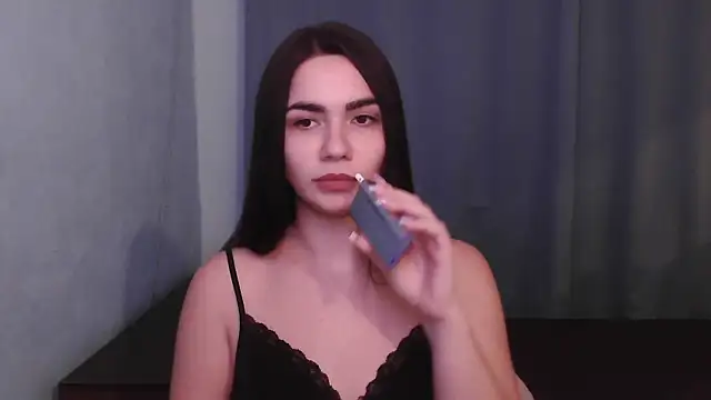 Snapshot of HannahMeid chatting on 12/14/24, 07:36 HannahMeid online show from 12/14/24, 07:36