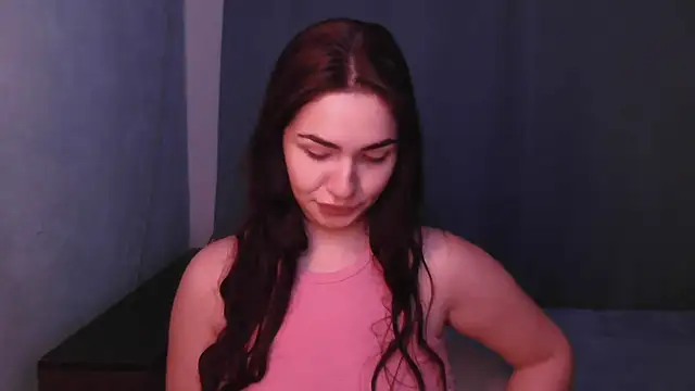 Snapshot of HannahMeid chatting on 02/02/25, 08:41 HannahMeid online show from 02/02/25, 08:41