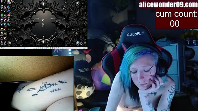 Snapshot of alicewonder09 chatting on 02/11/25, 11:42 alicewonder09 online show from 02/11/25, 11:42