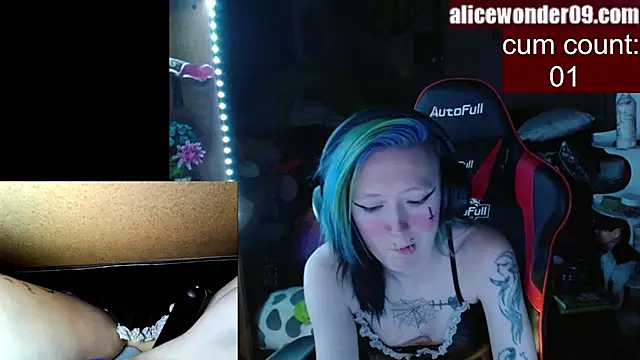 Snapshot of alicewonder09 chatting on 02/14/25, 04:04 alicewonder09 online show from 02/14/25, 04:04