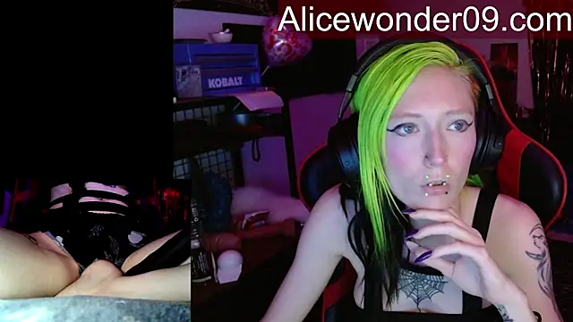 alicewonder09 online show from 03/12/26, 03:23