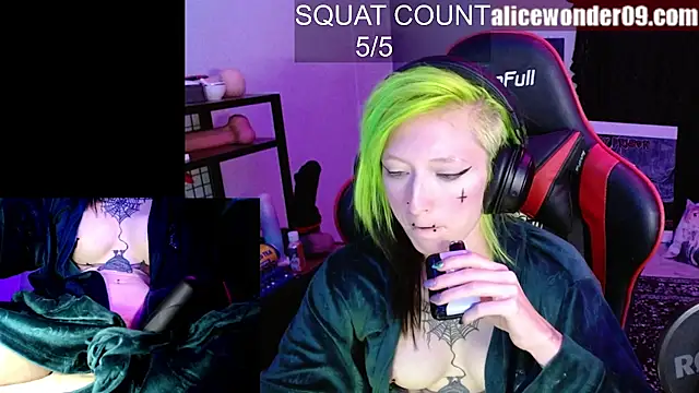 alicewonder09 online show from 10/30/25, 03:38