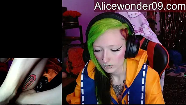 alicewonder09 online show from 02/10/26, 05:50