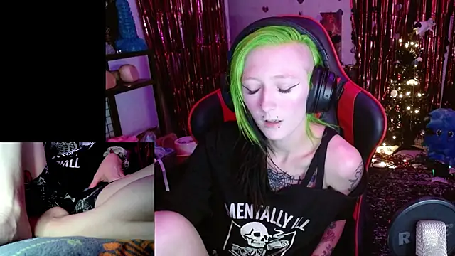 alicewonder09 online show from 12/21/25, 05:09