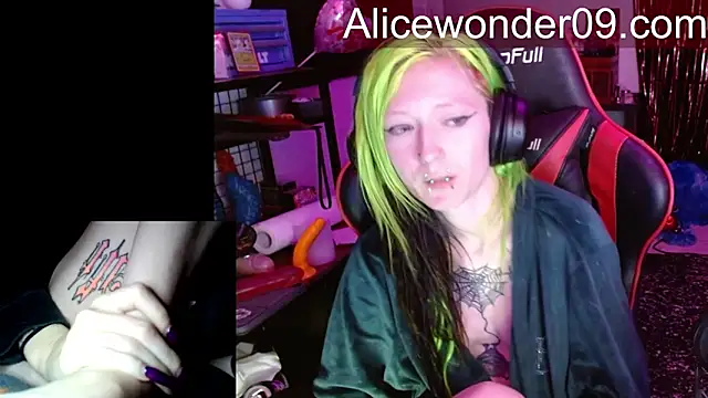 alicewonder09 online show from 03/19/26, 04:34