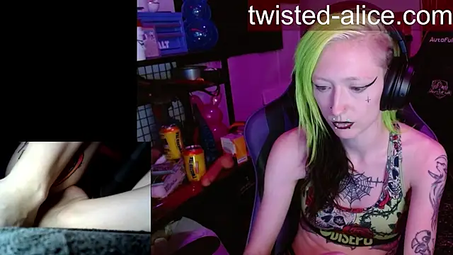 alicewonder09 online show from 04/11/26, 03:25