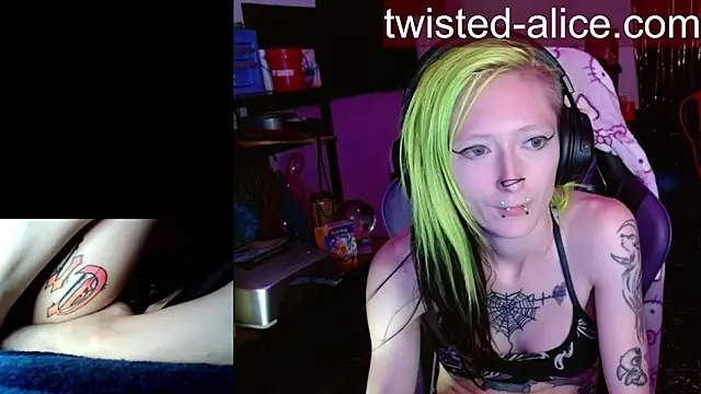 alicewonder09 online show from 05/23/26, 06:23