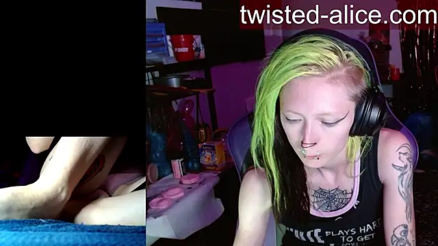 alicewonder09 online show from 05/30/26, 03:24