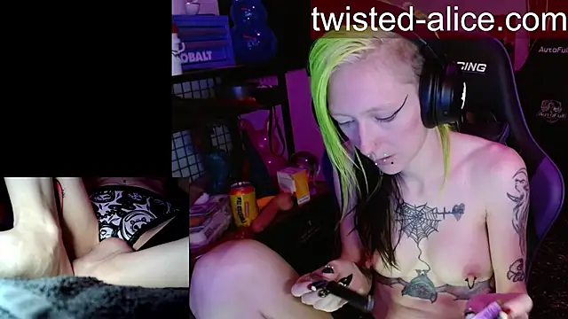 alicewonder09 online show from 04/10/26, 03:35