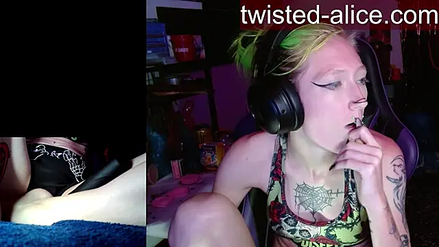 alicewonder09 online show from 05/28/26, 03:14