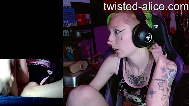 alicewonder09 online show from 05/08/26, 03:54