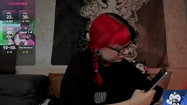 t0riayun0 online show from 11/18/25, 07:39