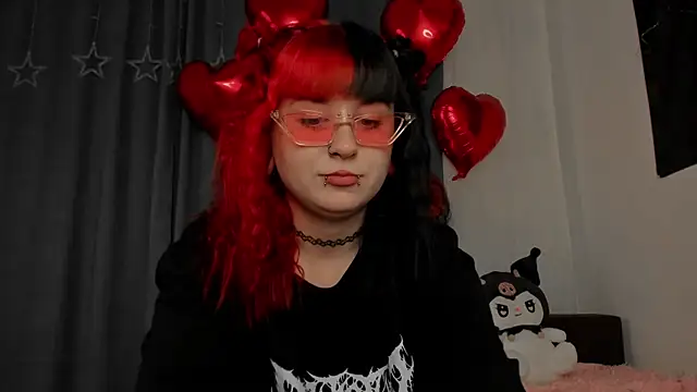 Snapshot of t0riayun0 chatting on 02/19/25, 07:05 t0riayun0 online show from 02/19/25, 07:05