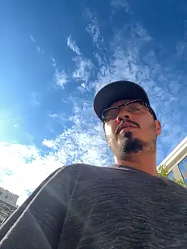 Bbyboyivan online show from 11/01/25, 08:25