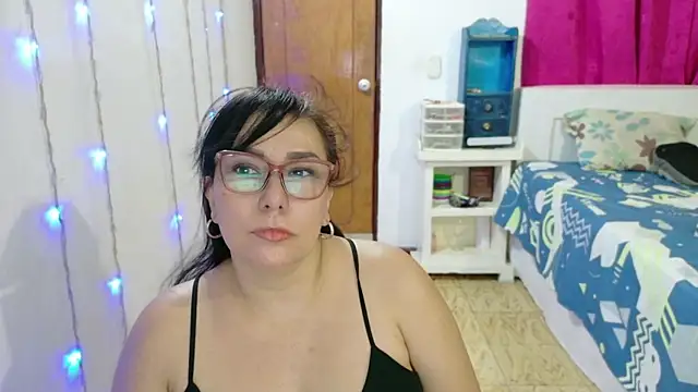 hottplay online show from 09/14/25, 10:37