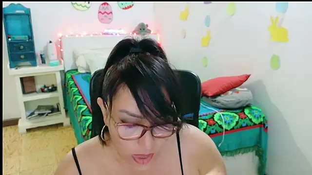 hottplay online show from 04/07/26, 05:37